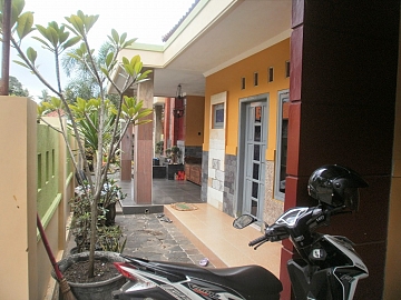 RUMAH TINGGAL DI JAWA TENGAH